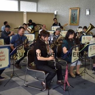 白糠吹奏楽団が　多彩な楽曲演奏　阿寒町でロビコン(2019-07-14)