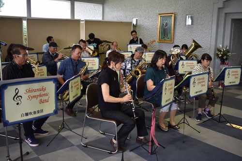 白糠吹奏楽団が 多彩な楽曲演奏 阿寒町でロビコン(2019-07-14)