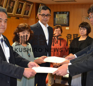 アイヌ施策推進、市に要望(2019-06-06)