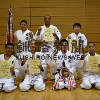 釧共栄 連覇 女子標茶2年ぶり王座 中体連柔道(2019-06-16)_2