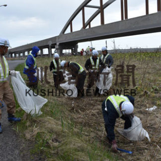 道瀝工業ごみ拾い　地域をきれいに(2019-05-12)