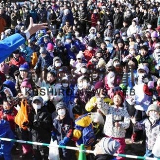 景品求め餅まき熱気(2020-02-03)