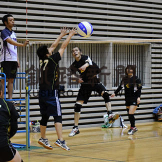 ネット挟み熱戦展開　ソフトバレー孝仁会杯(2019-06-16)