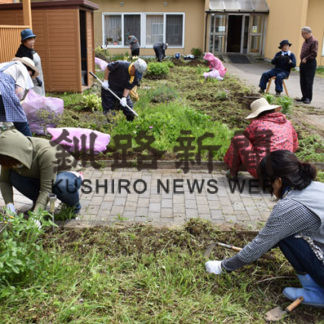 収穫を楽しみに　野菜の苗も植え　きたぞの　(2019-06-07)