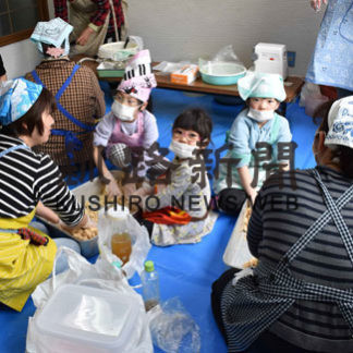 みそ造りに挑戦　豊川女性部(2019-05-17)