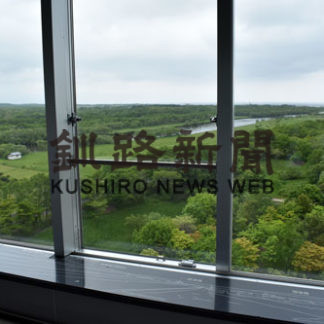 標津の夕景楽しみ交流を　サーモン科学館展望塔でワイン会(2019-06-11)