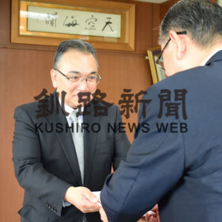 地域振興に役立て　北構氏寄付(2019-07-12)