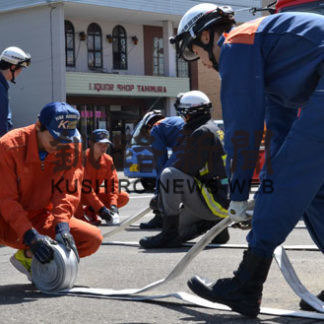消防の仕事に挑戦 霧多布高生が職場体験(2019-06-21)