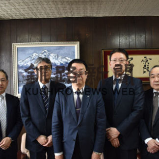 「租税教室積極的に」　税理士会釧路支部役員(2019-05-01)