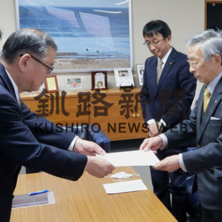 新型肺炎、年少者自宅待機に備え柔軟な就業態勢要請(2020-02-27)