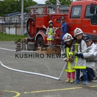 幼年消防クラブ　放水体験(2019-07-13)