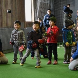 好きなスポーツ見つけて！　ブレーブくしろ、野球以外の競技も指導(2020-02-25)