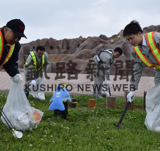 千代ノ浦マリン　パーク周辺を清掃　坂野建設(2019-07-20)