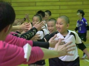 小学生バレー、芦野と桜が丘朝陽が初Ｖ(2020-02-04)_1