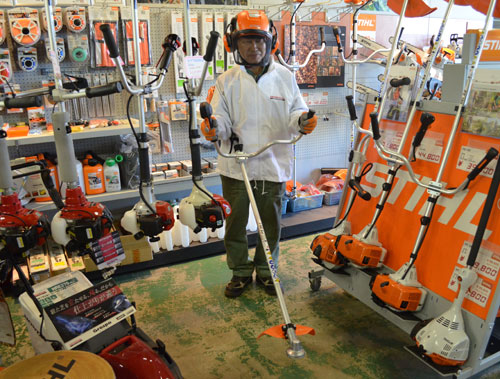 刈払機4点 特価で 釧路鎌田農機セール(2019-06-07)