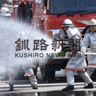 チームワーク発揮し　速やかに消火活動　標茶で消防演習(2019-05-29)