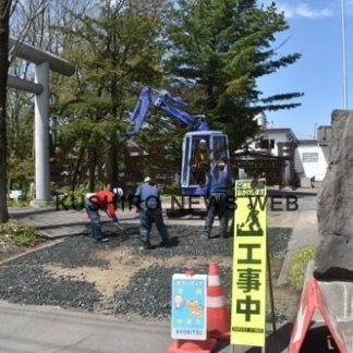 鳥取神社の路面修繕　共立が奉仕活動(2019-05-25)