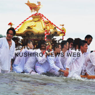 「海中御輿」２８日に全国放送　ＢＳ１２で白糠厳島神社例大祭特集(2020-03-24)
