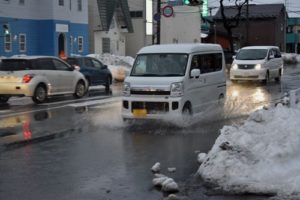 浸水や河川増水に注意　釧根管内で雨、雪解け進む(2020-03-11)
