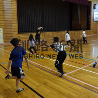 「名人」たちから手ほどき 陶芸やダンス 芦野小(2019-05-31)