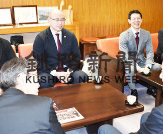 「来季こそＶを」クレインズ田中代表、市長表敬訪問(2020-03-20)