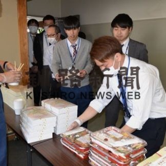 弁当を〝食べて応援〟　釧路管内３市町、地域飲食店から注文(2020-04-25)_1