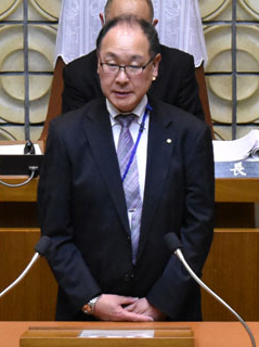 根室市役所会計管理者、三浦さんが定年退職(2020-04-29)