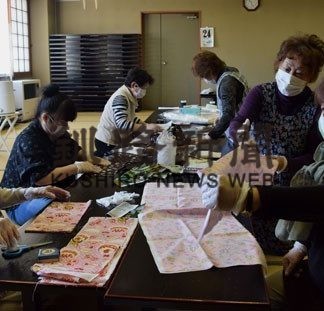 マスク作り、自宅でも(2020-04-30)