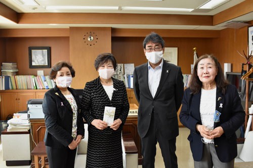 子ども未来塾にクラブ賞贈呈(2020-06-11)