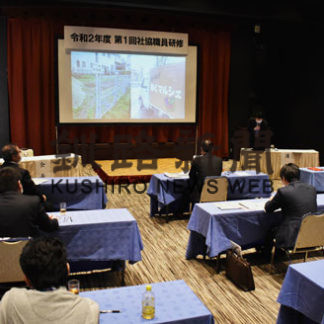 社協職員研修会で広報をアピール(2020-06-18)