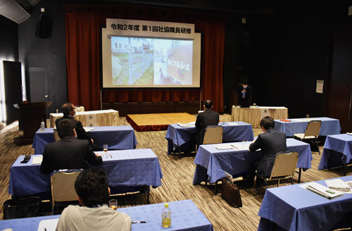 社協職員研修会で広報をアピール(2020-06-18)