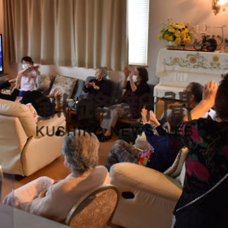 デイサービス施設「グランママ」　利用者が手話合唱で〝お別れコール〟(2020-06-30)