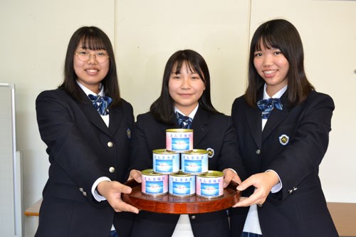 人気の厚岸翔洋高サンマ缶、給食にお目見え(2020-06-04)_1