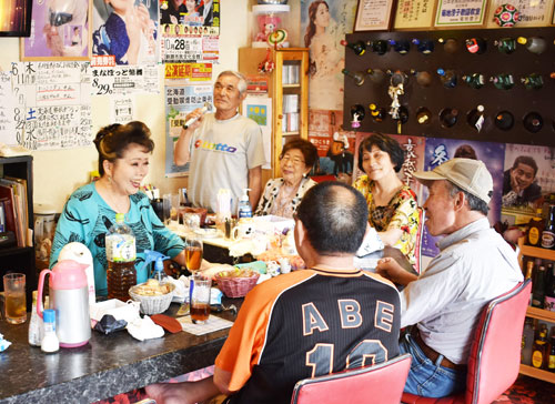 釧路のスナック、感染予防で「昼カラ」(2020-06-18)