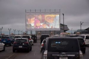 車の中で映画鑑賞(2020-07-24)