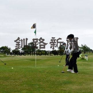 ３密避けてパークゴルフ大会(2020-07-17)