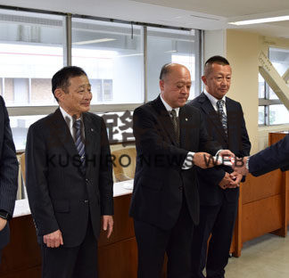 村井建設井交会が釧路総合病院に１００万円寄付(2020-08-01)