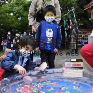 縁日やライトアップ楽しむ　厳島神社例大祭始まる(2020-07-16)