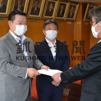 釧路市議会・新創クラブ、コロナ対策で飲食店支援を市に要望(2020-07-09)