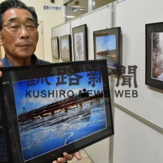 加藤さん写真展、雪に包まれたＳＬ見て(2020-08-12)