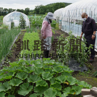 新ジャガ掘りで農作業に興味を(2020-08-16)