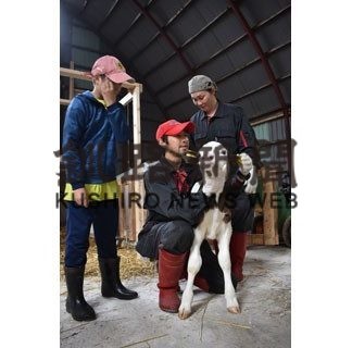 「三元交配」の乳牛誕生、酪農家では全国初(2020-08-08)