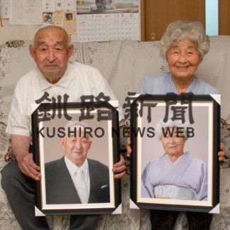 山口写真館で生前遺影撮影好評(2020-09-25)