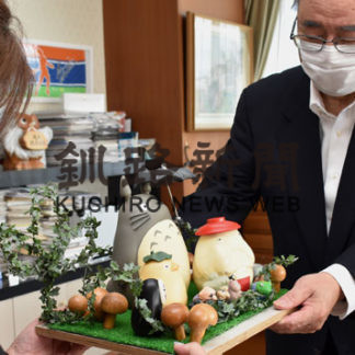 「トトロ」募金箱に善意、市に寄贈(2020-09-09)