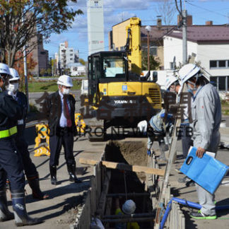 水道工事現場の安全対策を確認(2020-10-17)
