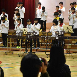 感染対策施し演奏熱演　共栄小学習発表会(2020-10-30)