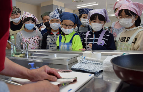 マイワシの三枚下ろしに挑戦(2020-10-26)