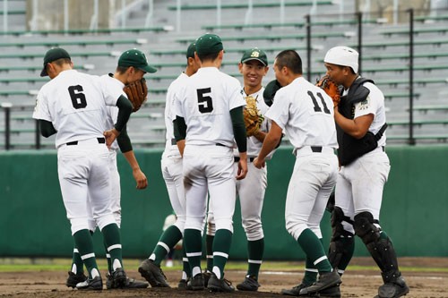 秋季高校野球 武修館、決勝進出ならず(2020-10-11)