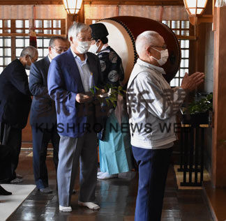 元色丹島民らが神社祭(2020-10-15)