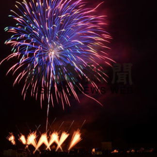 音別元気に　車内から花火楽しむ(2020-10-04)